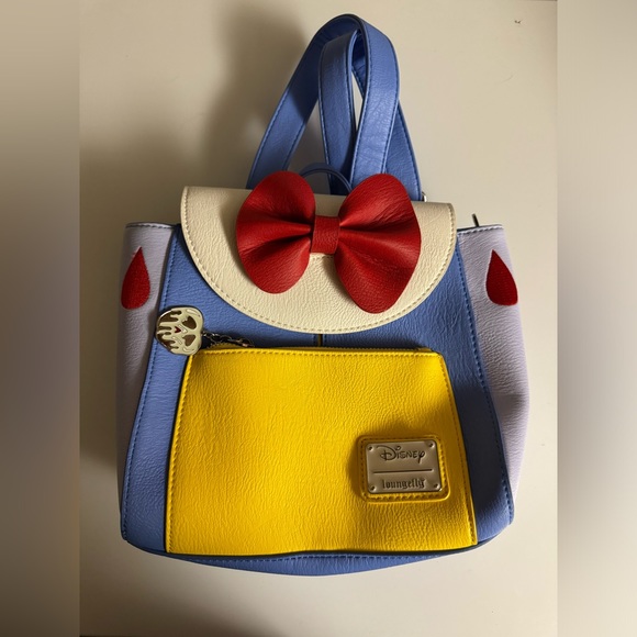 Loungefly Handbags - Loungefly Snow White Purse Backpack